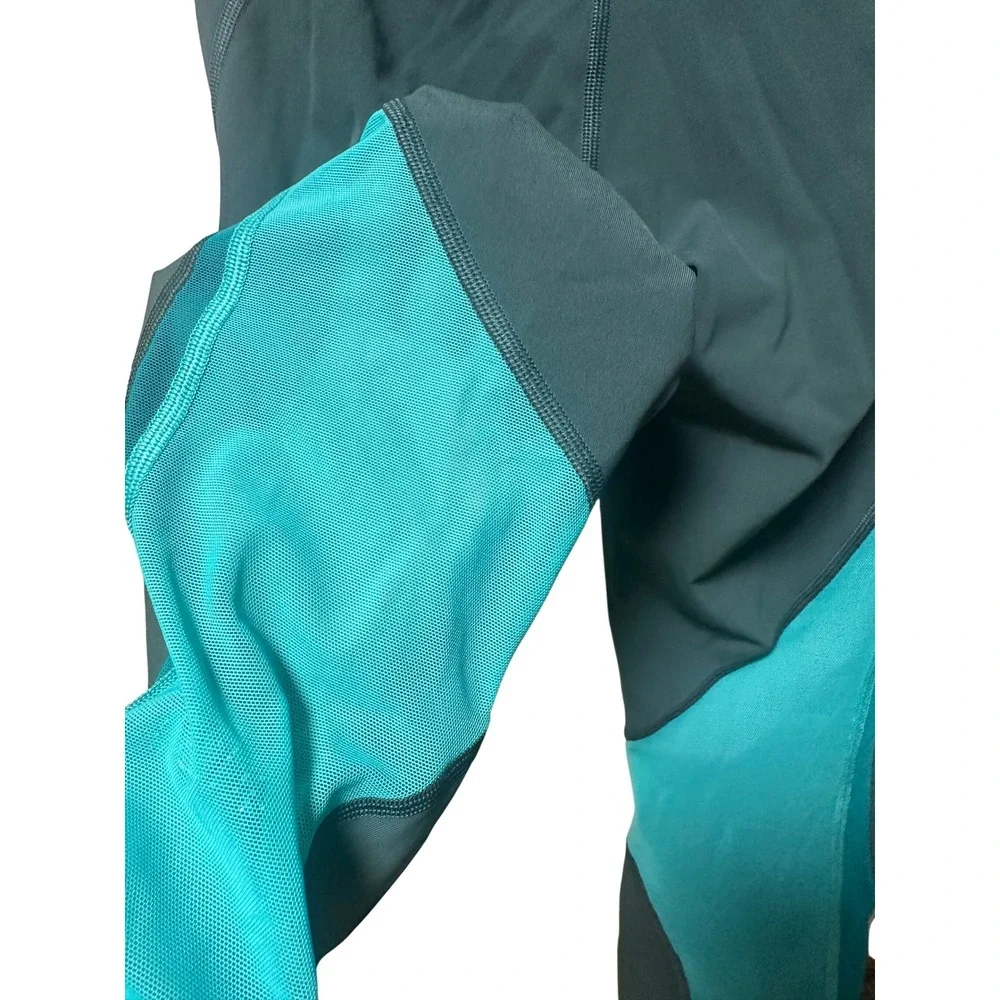Lululemon Mix and Mesh Crop Size 6 NWT High Rise Luxtreme Mesh Yoga Leggings